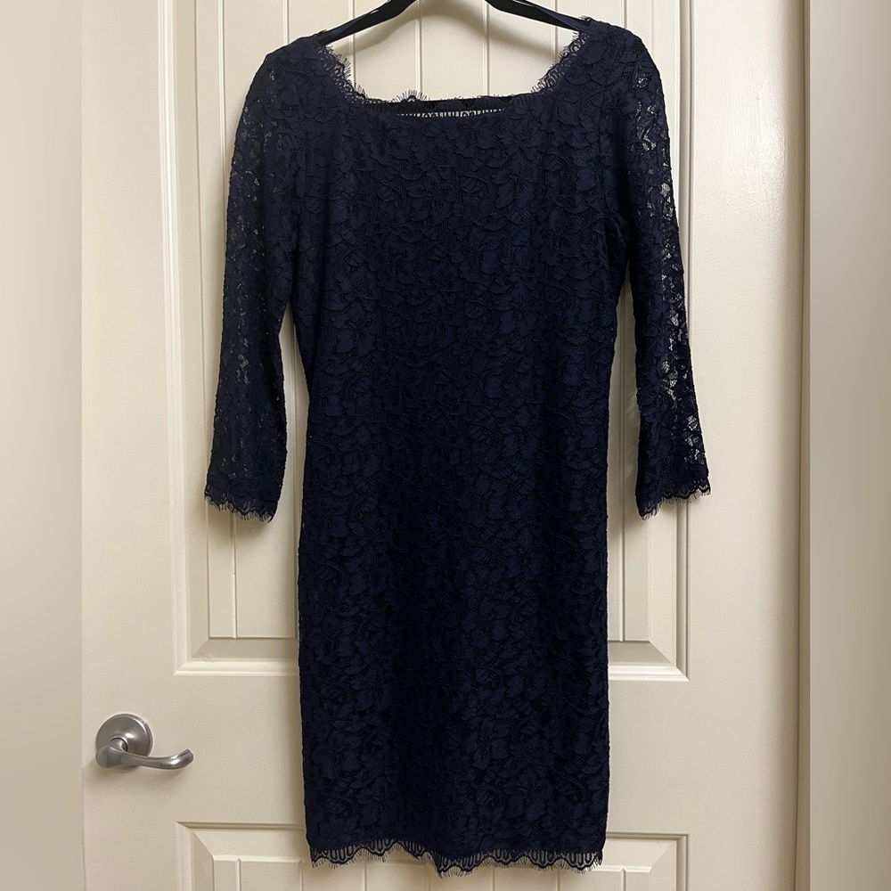 Diane Von Furstenberg Navy Zarita Lace Dress, size 8